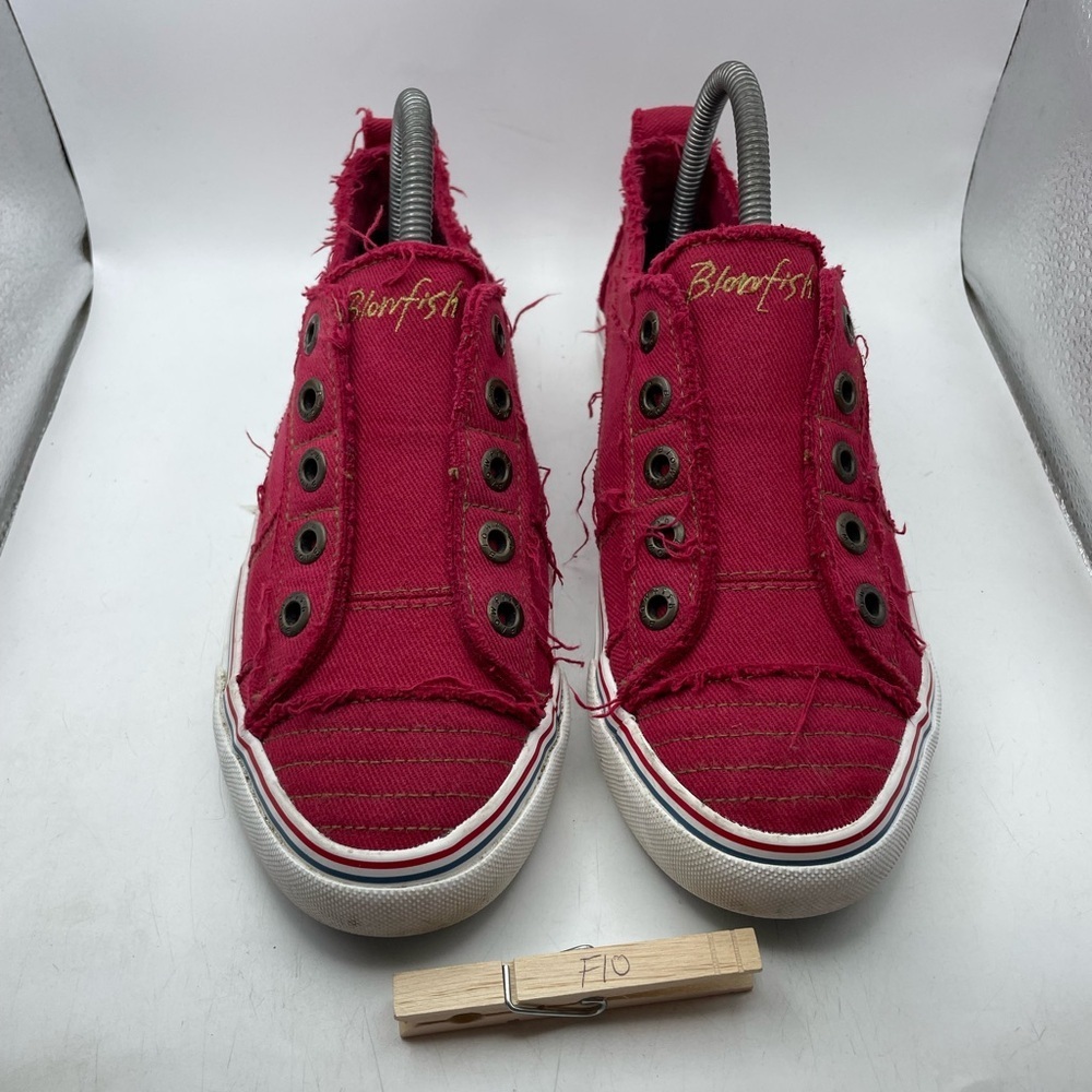 Blowfish Malibu Red distressed Canvas Sneakers women’s 8.5 - Picture 3 of 8